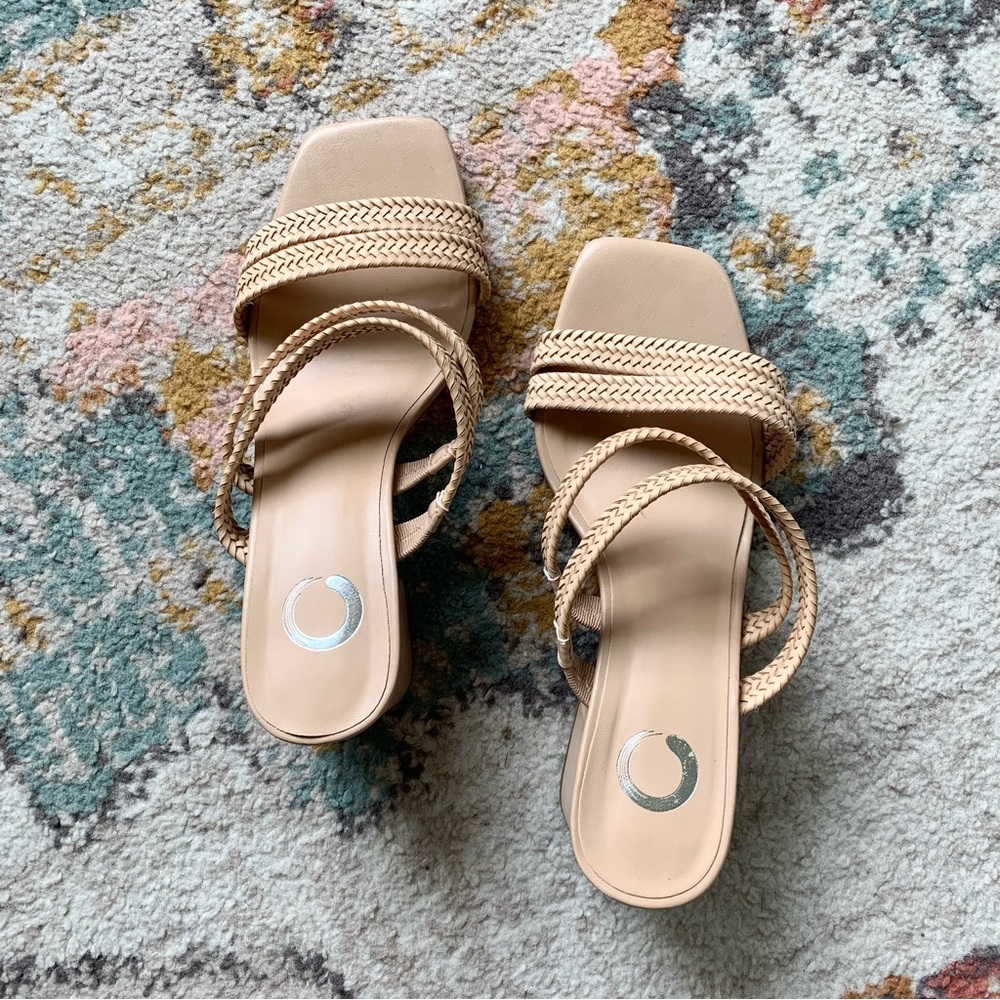 Journee Collection Nude Natia Heeled Sandals Vegan Leather Strap Block Heel 7W